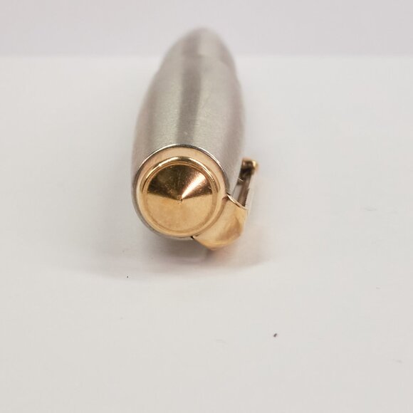 Parker 61 Flighter GT / Fountain Pen / Stainless Steel Body / Gold Trim - Picture 13 of 15